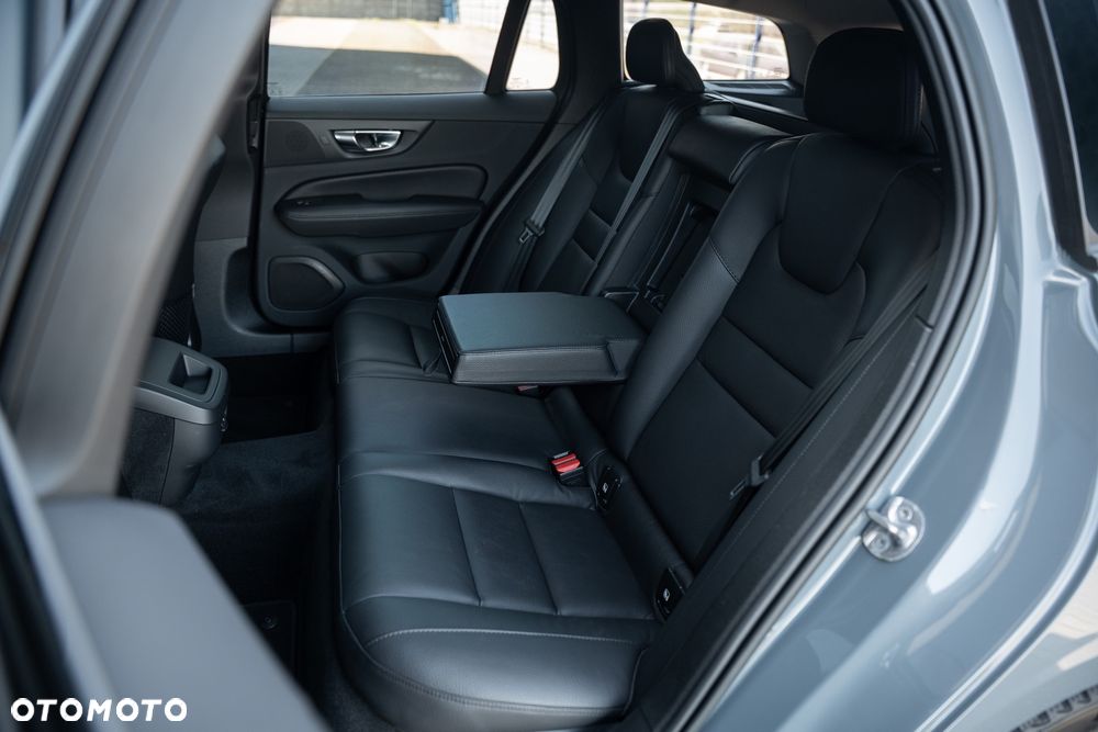 Volvo V60 B3 B Geartronic RDesign - 35