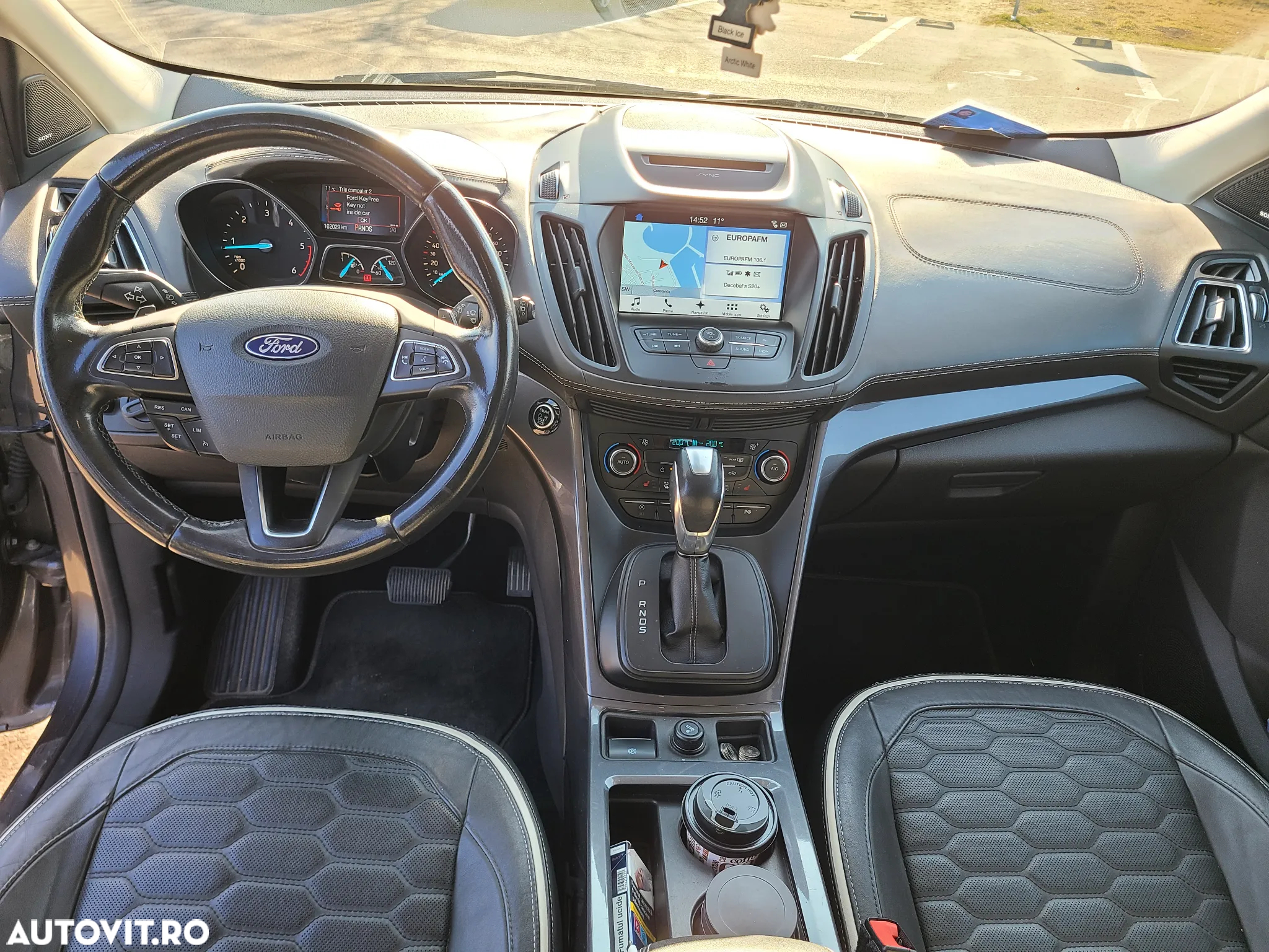 Ford Kuga 2.0 TDCi 4WD Powershift Vignale - 12