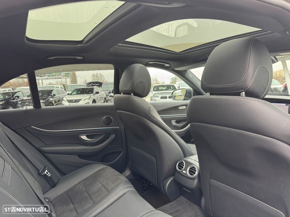 Mercedes-Benz E 300 de AMG Line - 17