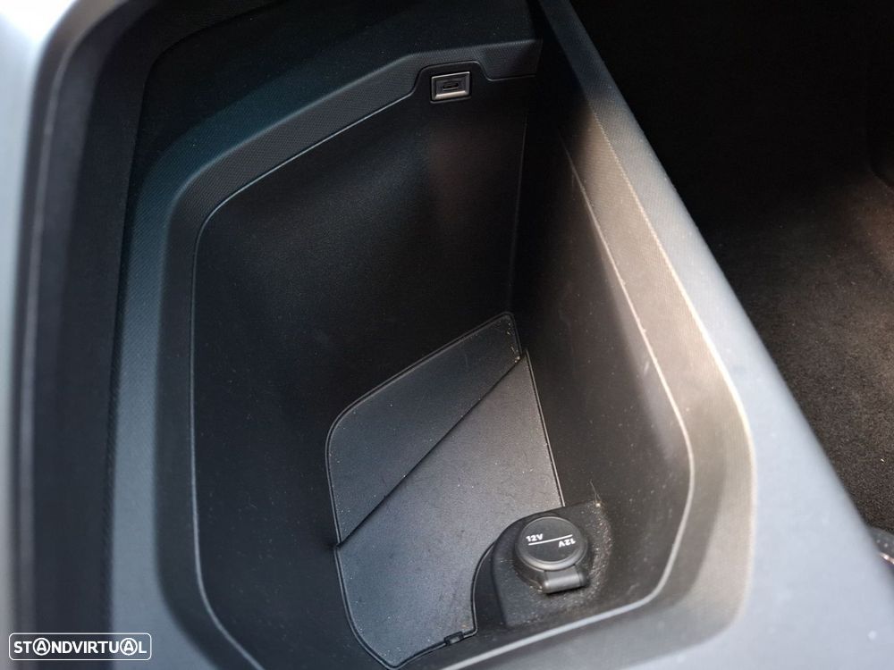 Peugeot 3008 1.2 Hybrid Allure e-DCS6 - 25