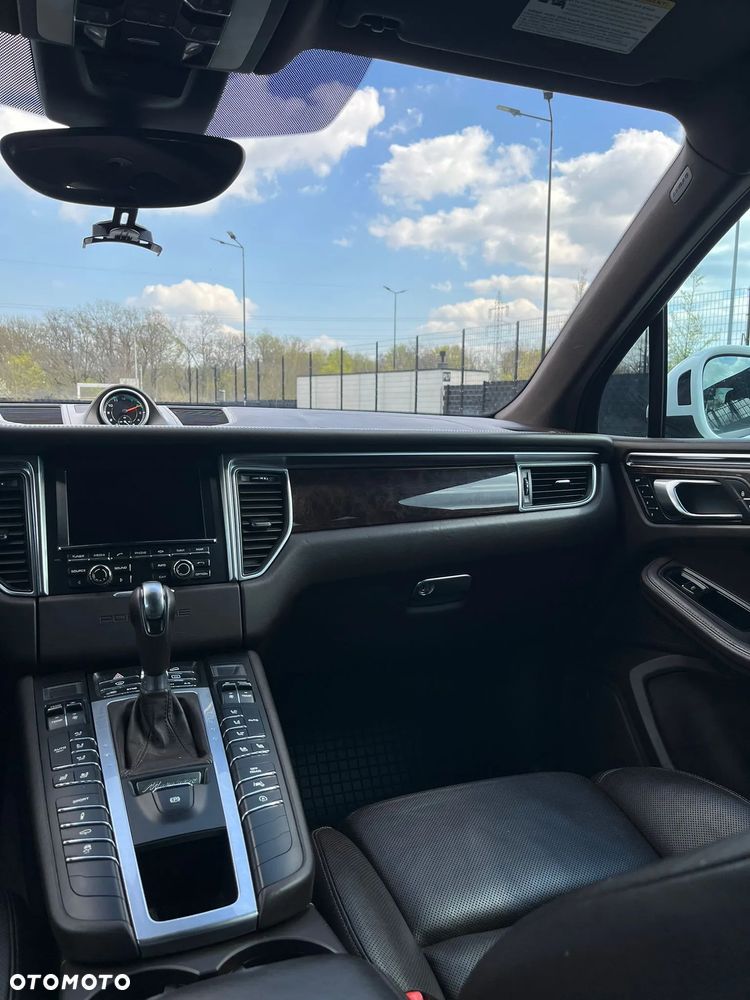 Porsche Macan - 14