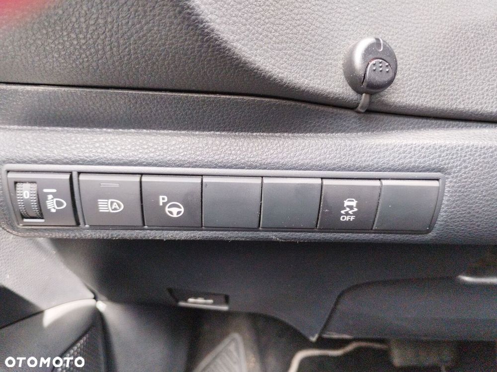Toyota Corolla 1.8 Hybrid Comfort - 25