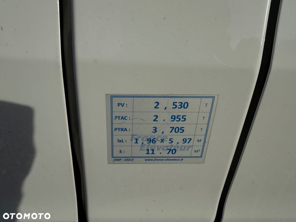 Renault Trafic - 13