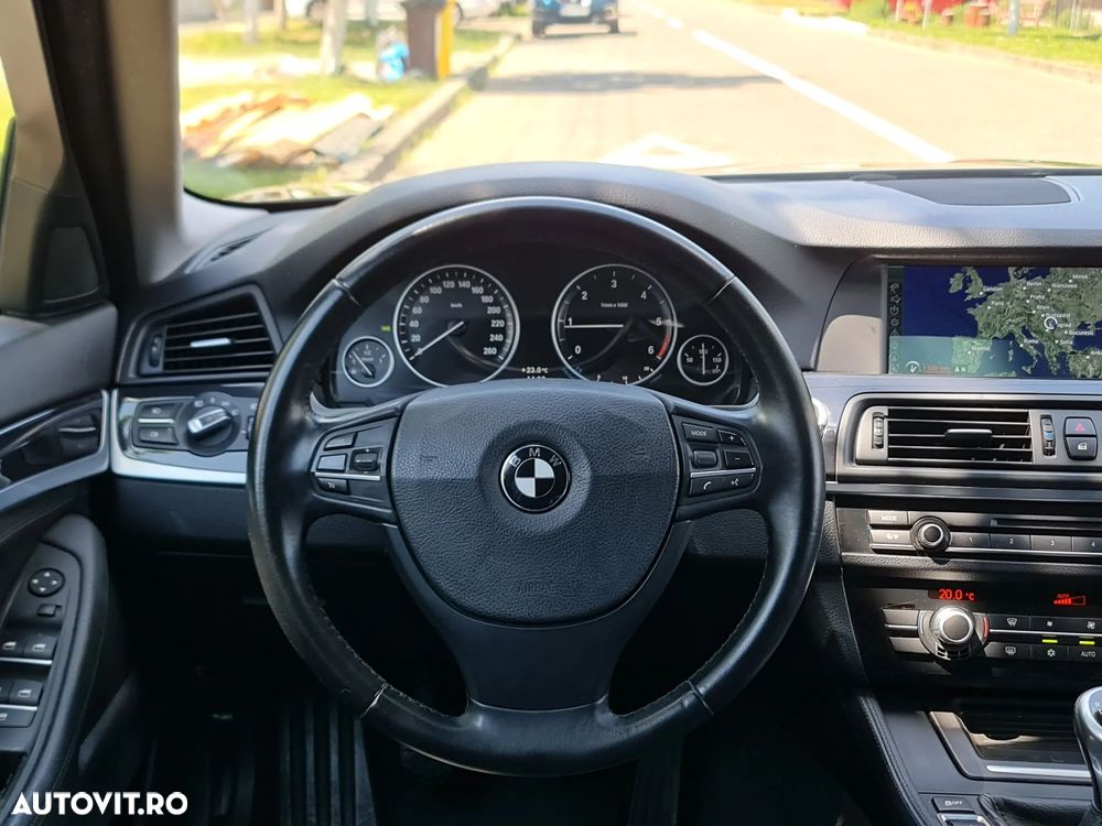 BMW Seria 5 520d - 12