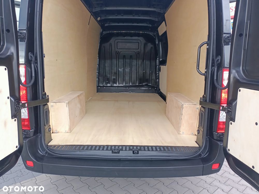 Renault MASTER L3H2 KOLOR METALIC 2022/2023 - 36