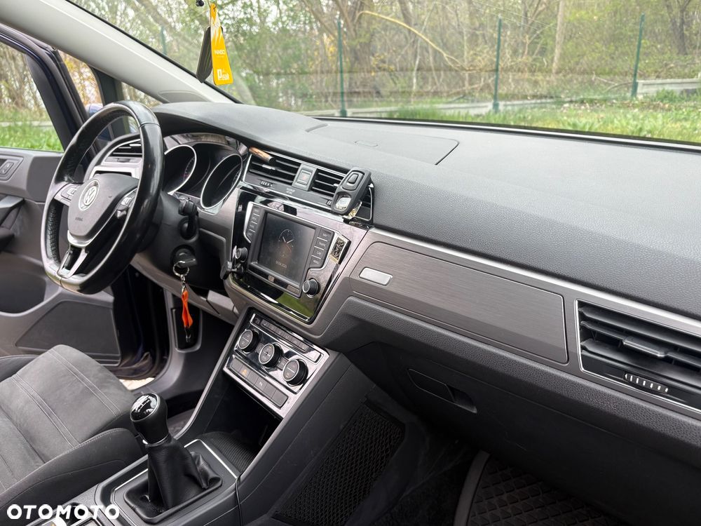 Volkswagen Touran 1.6 TDI BMT SCR Comfortline - 12