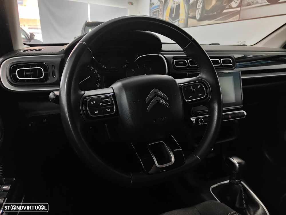 Citroën C3 1.2 PureTech Shine EAT6 - 40