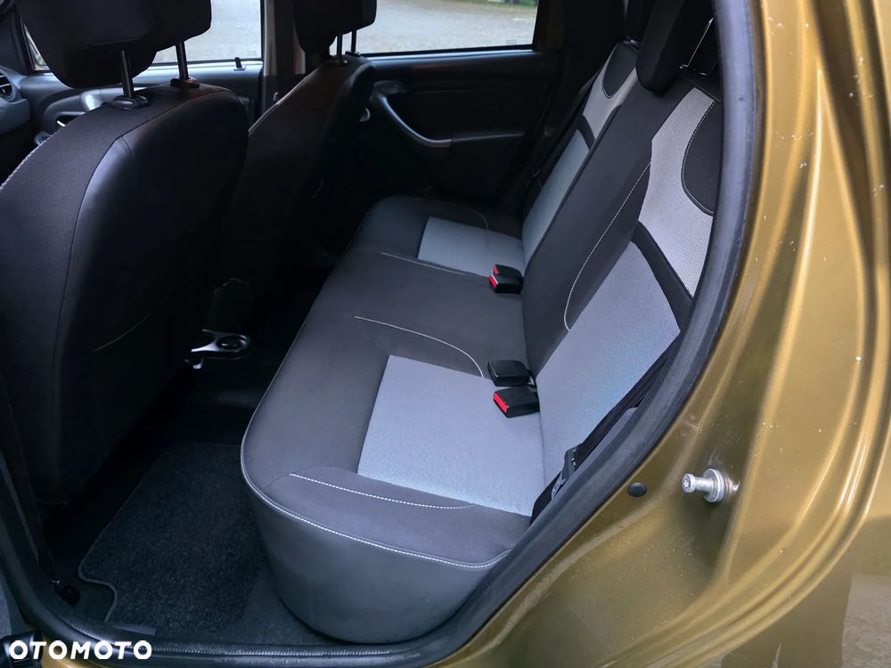 Dacia Duster 1.6 SCe Access S&S - 17
