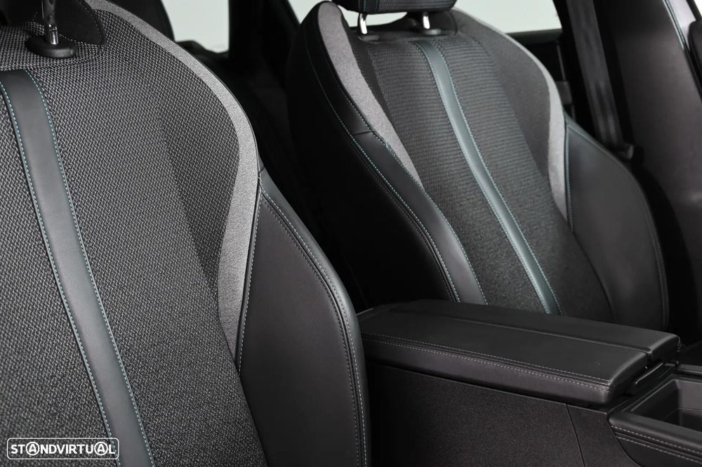 Peugeot 308 SW 1.2 PureTech Allure Pack EAT8 - 23