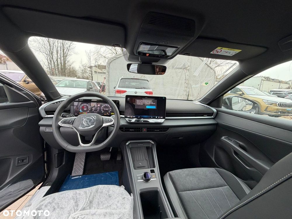 Volkswagen T-Roc - 5