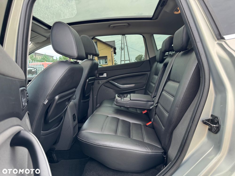 Ford Kuga 2.0 TDCi 4x4 Titanium - 19