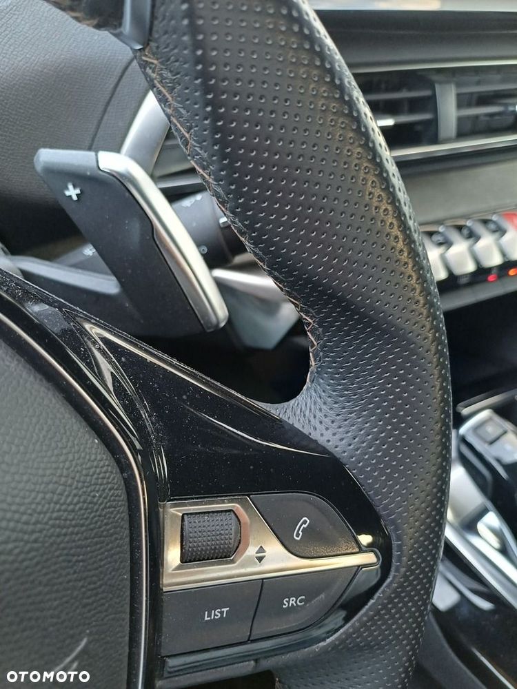 Peugeot 3008 1.5 BlueHDi GT Pack S&S EAT8 - 26