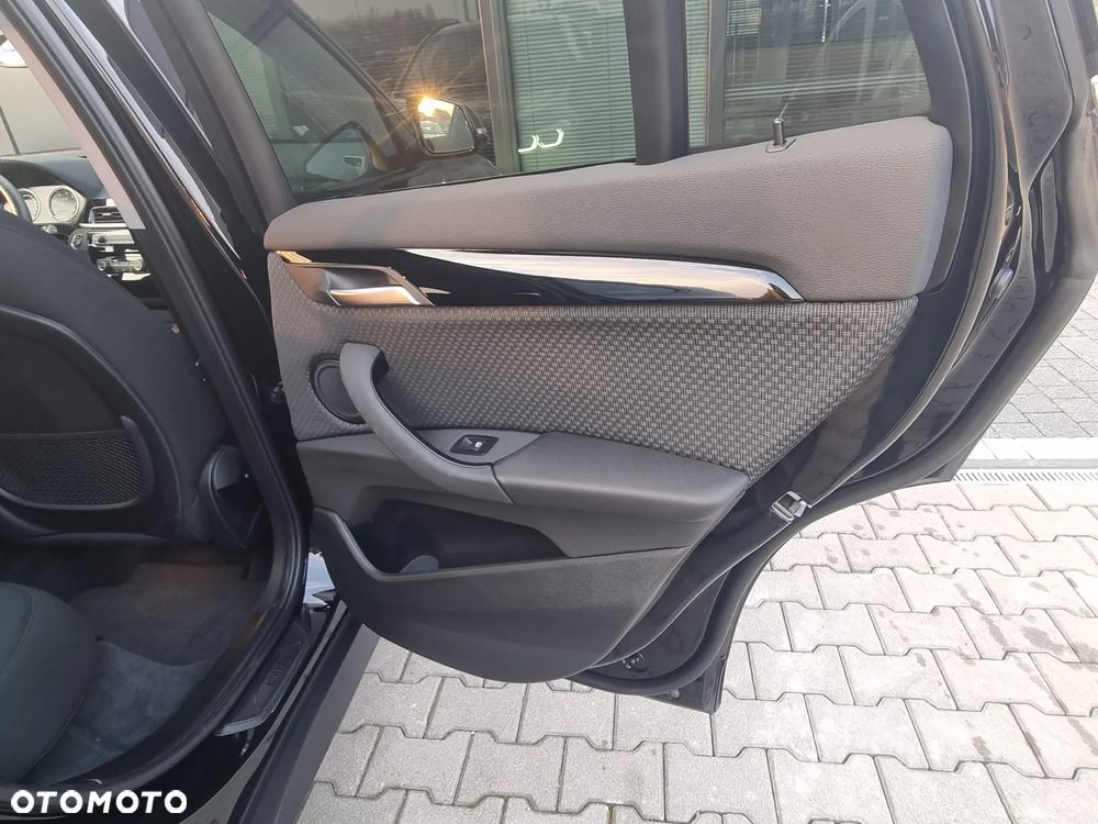 BMW X1 xDrive20d Advantage sport - 27