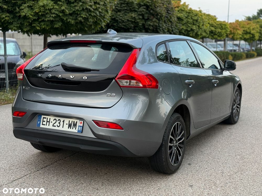 Volvo V40 D2 Drive-E Momentum - 18
