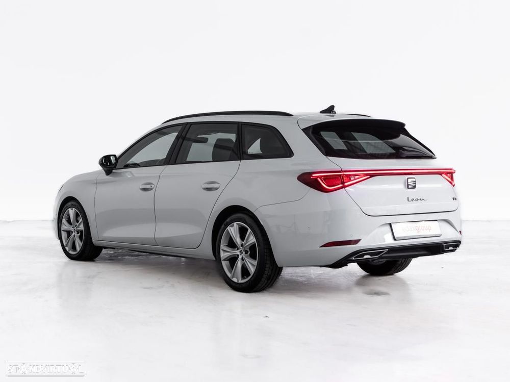 SEAT Leon ST 2.0 TDI FR DSG - 4