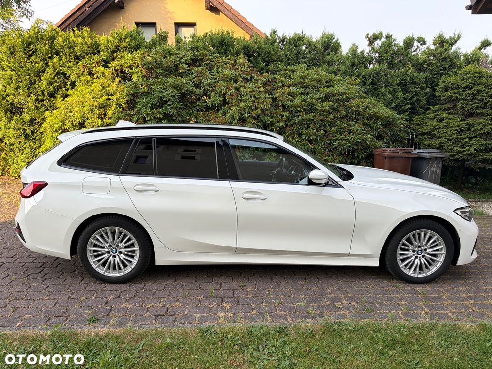 BMW Seria 3 318i Sport Line - 7