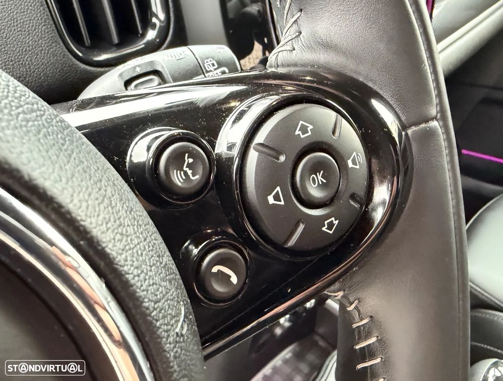 MINI Countryman Cooper D Premium Yours Auto - 16