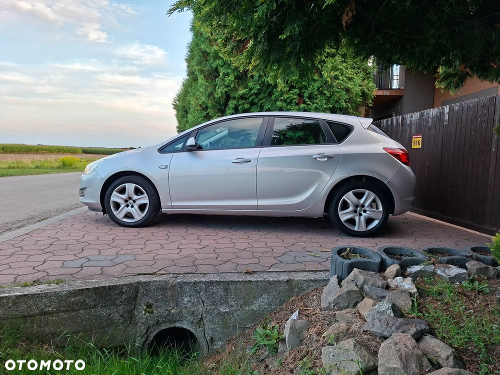 Opel Astra - 1