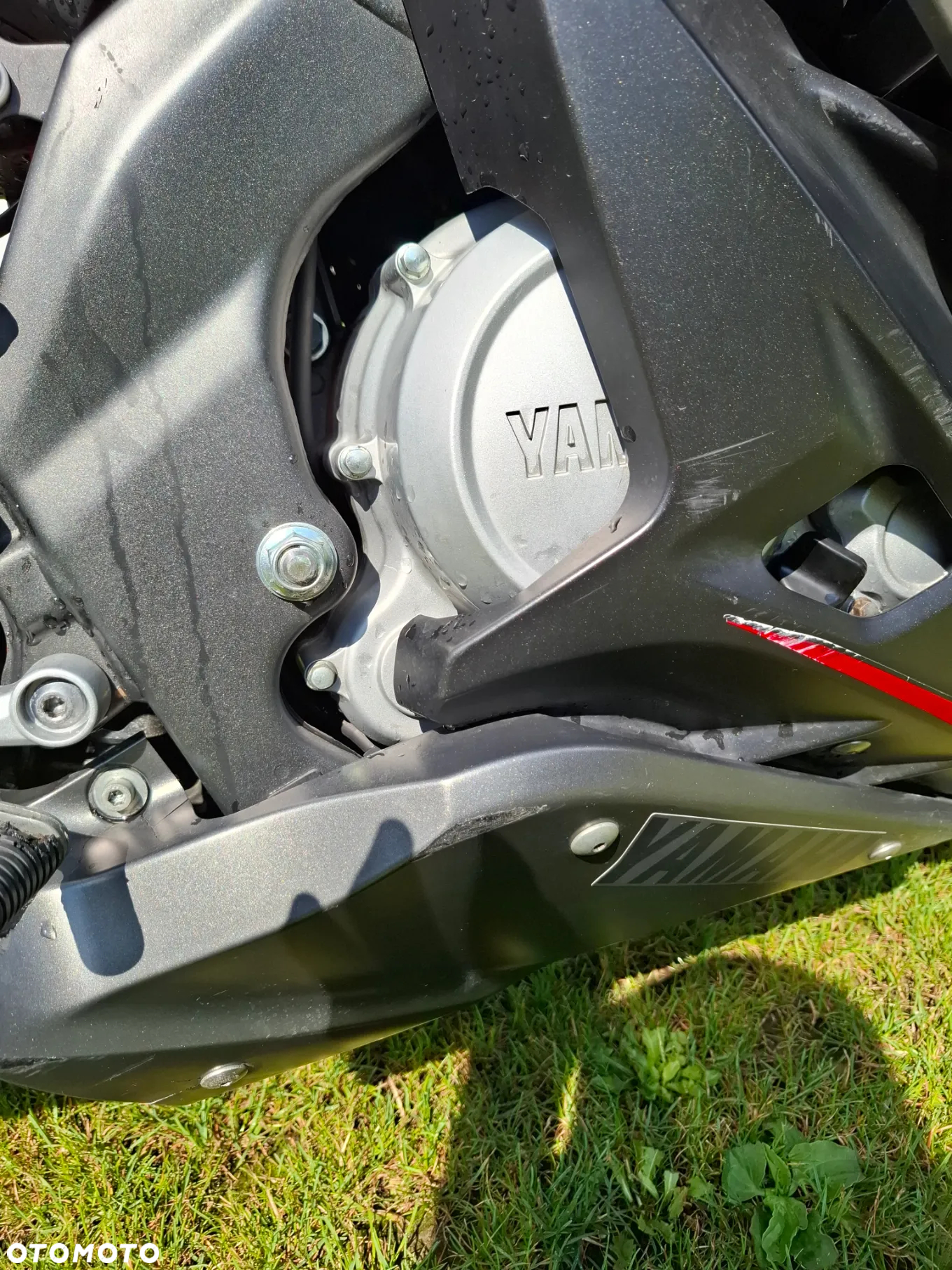 Yamaha YZF - 8