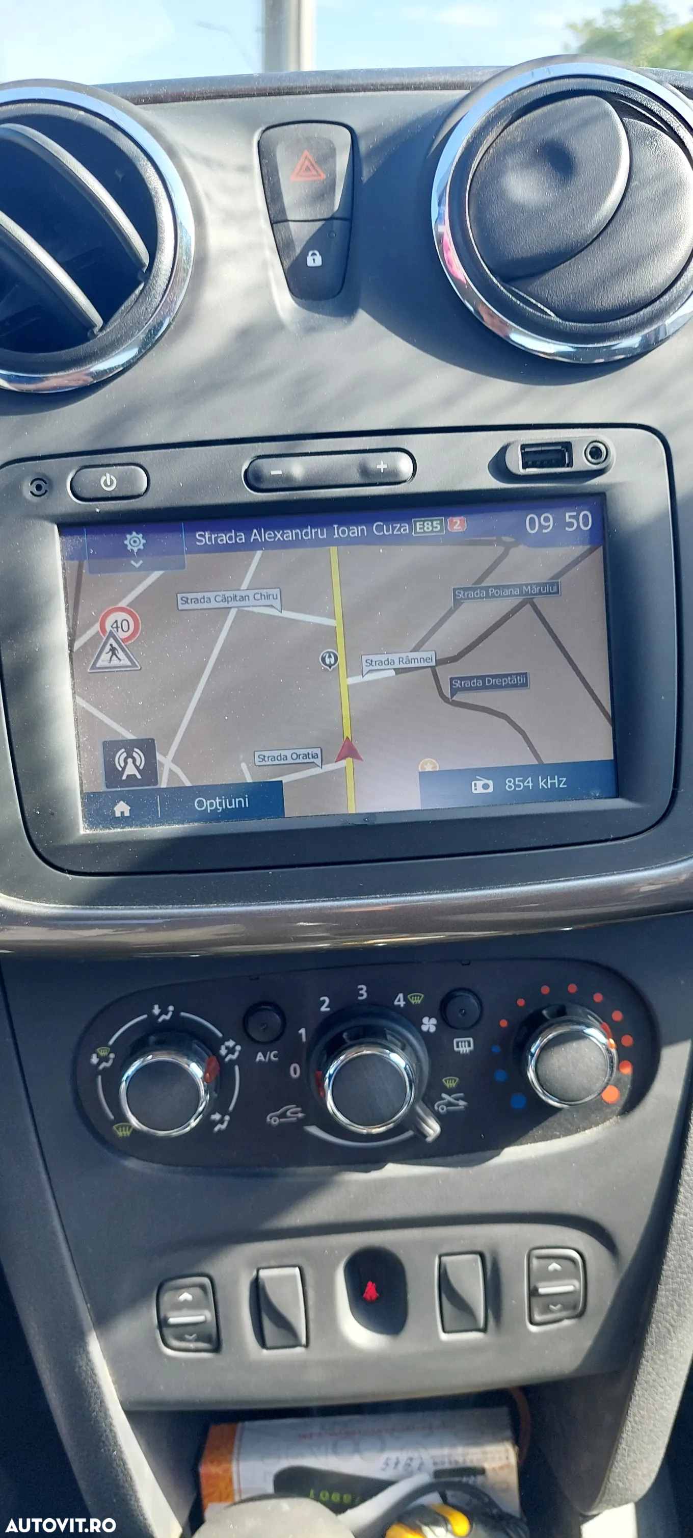 Dacia Logan 1.2 Laureate - 7