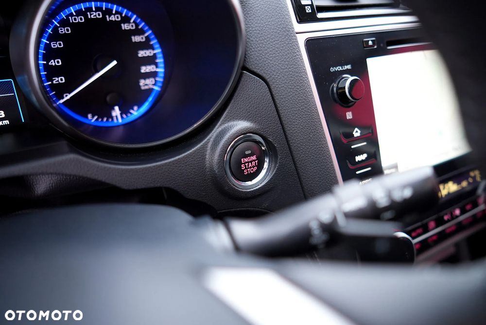 Subaru Outback 2.5i Exclusive (EyeSight) Lineartronic - 11