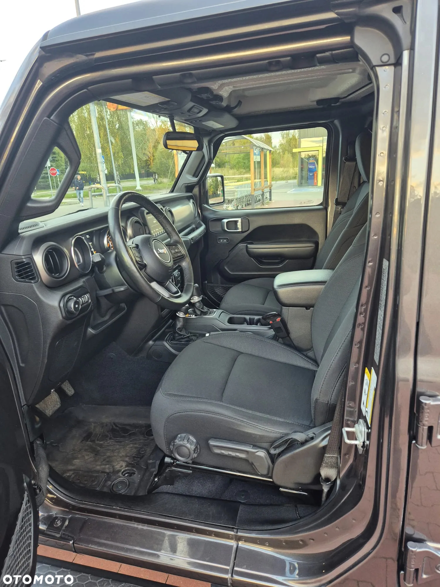 Jeep Wrangler Unlimited Hard-Top 3.6 Automatik Black Edition - 11