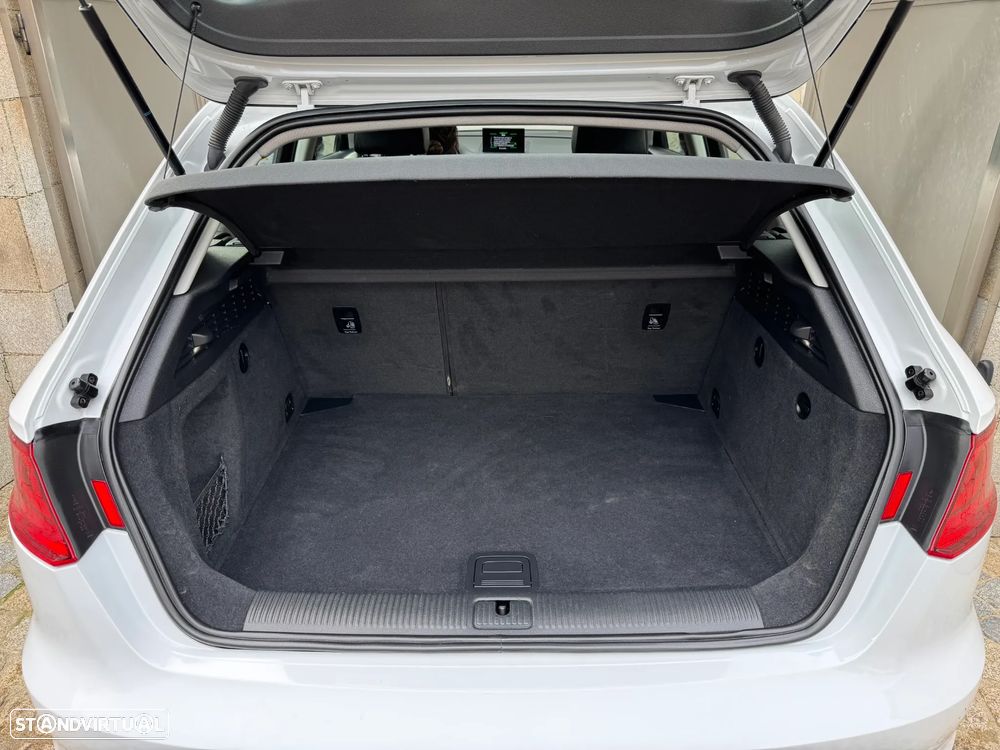 Audi A3 Sportback 1.6 TDI (clean diesel) S line Sport Pack - 11