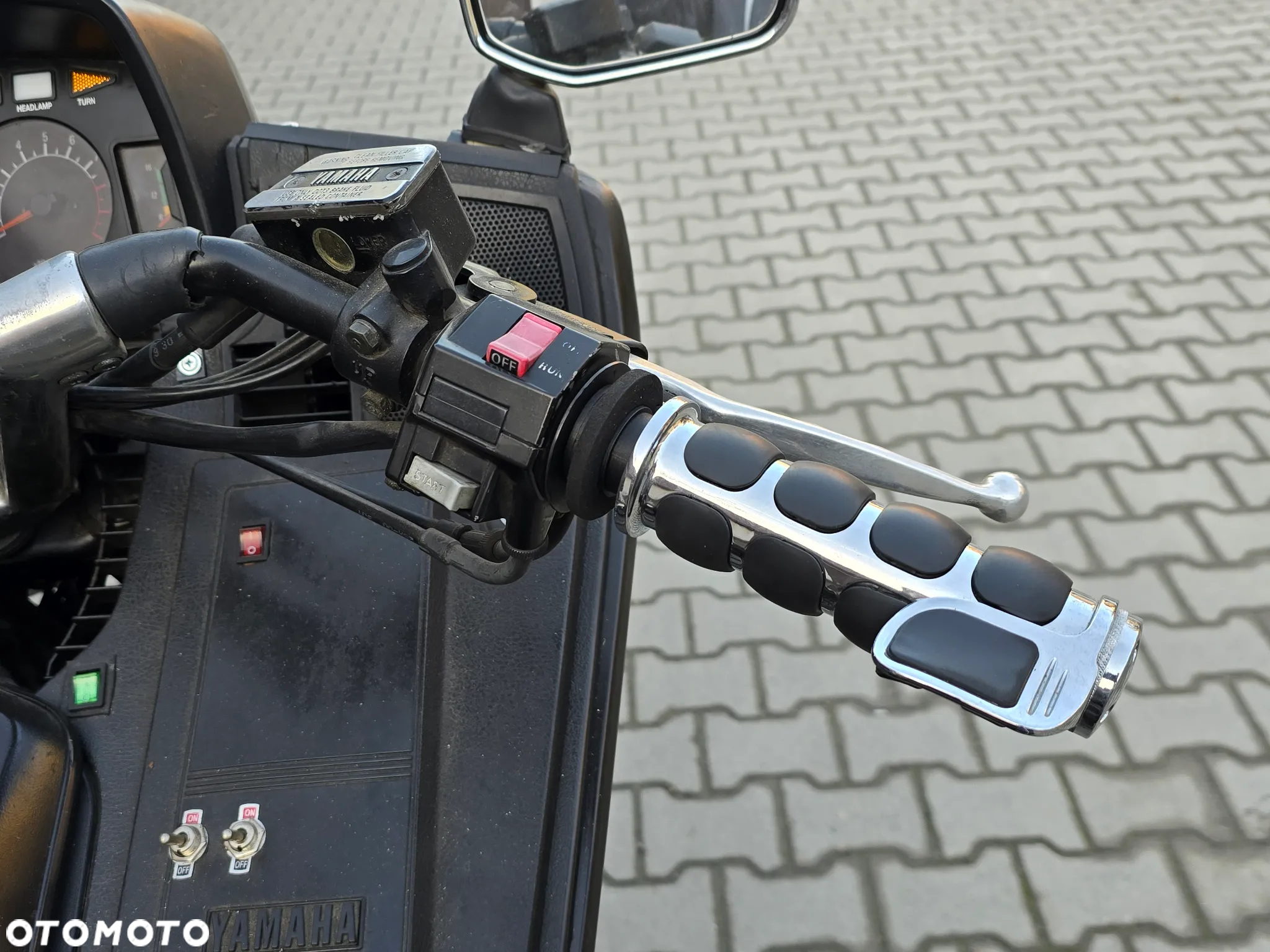 Yamaha XVZ - 17