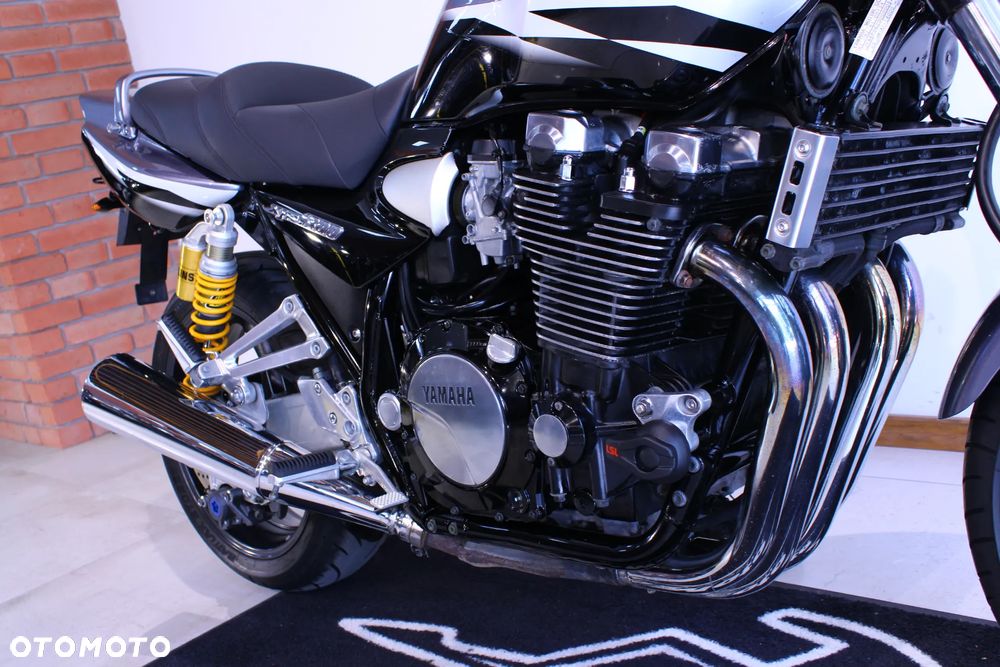 Yamaha XJR - 23
