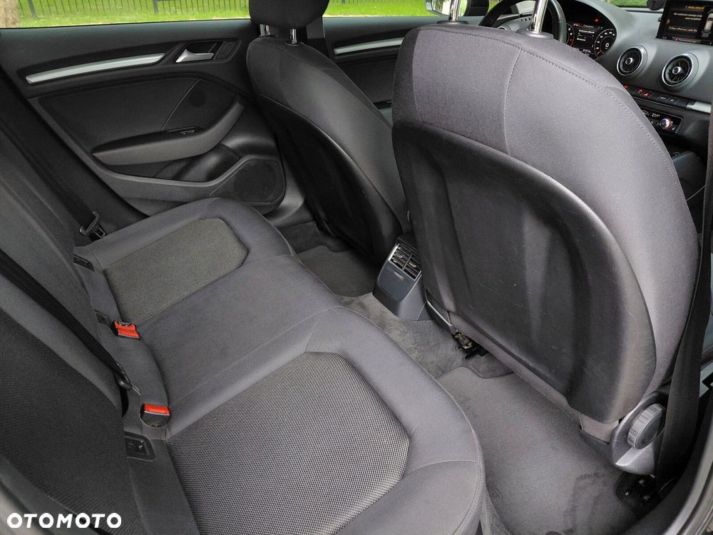 Audi A3 Sportback - 14