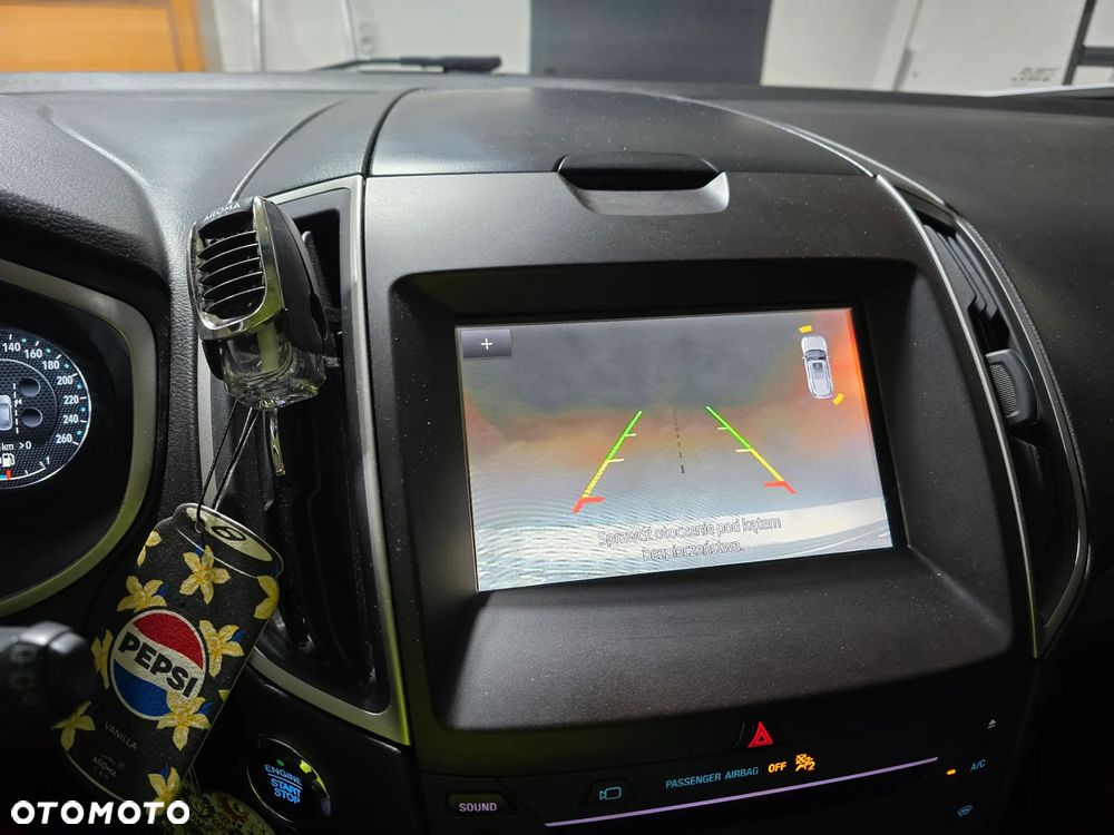 Ford Edge - 26