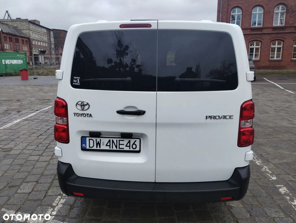 Toyota ProAce Kombi D-4D Long 2,7t - 4