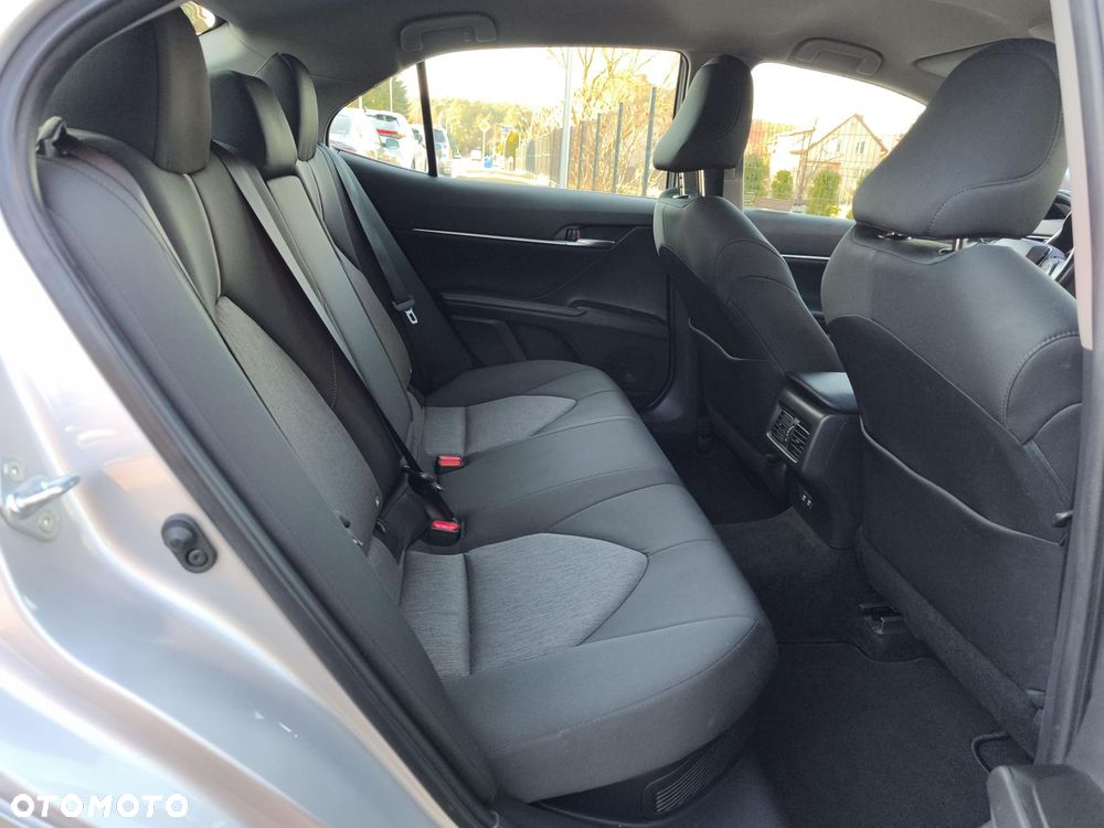 Toyota Camry 2.5 Hybrid Comfort CVT - 10