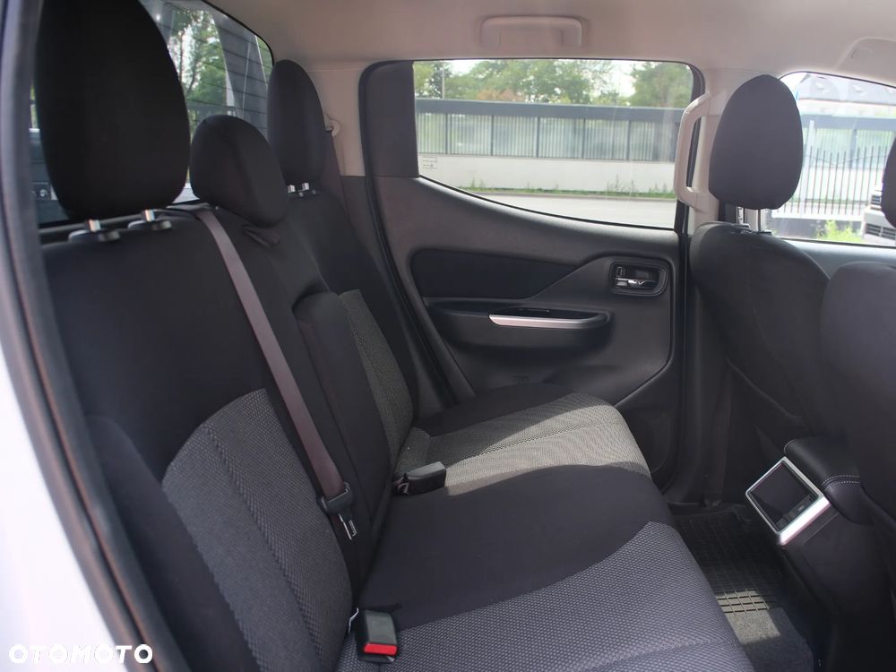 Mitsubishi L200 - 22