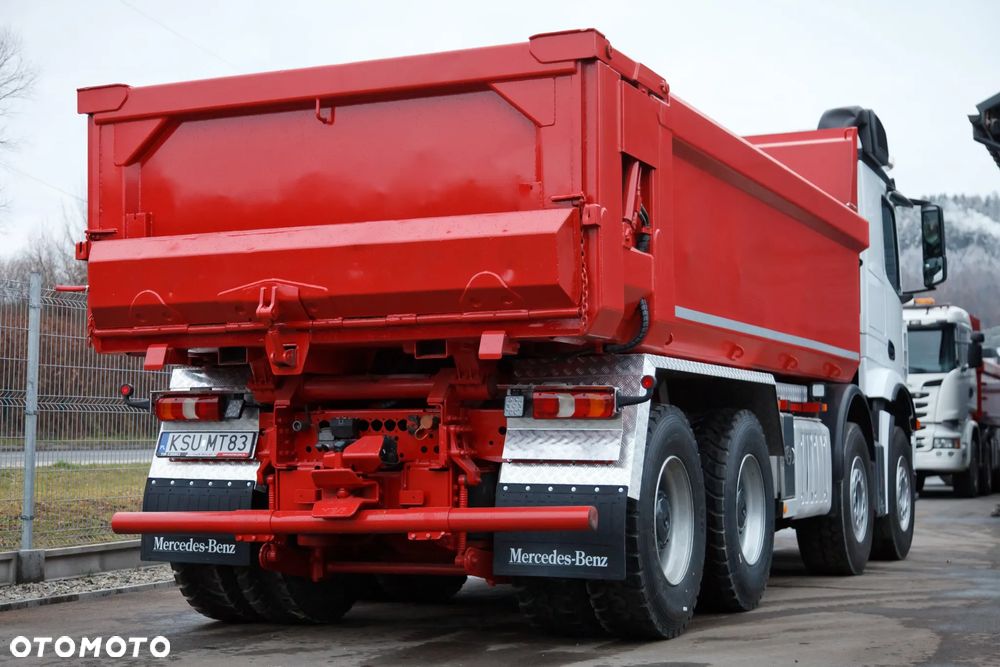 Mercedes-Benz Arocs - 16
