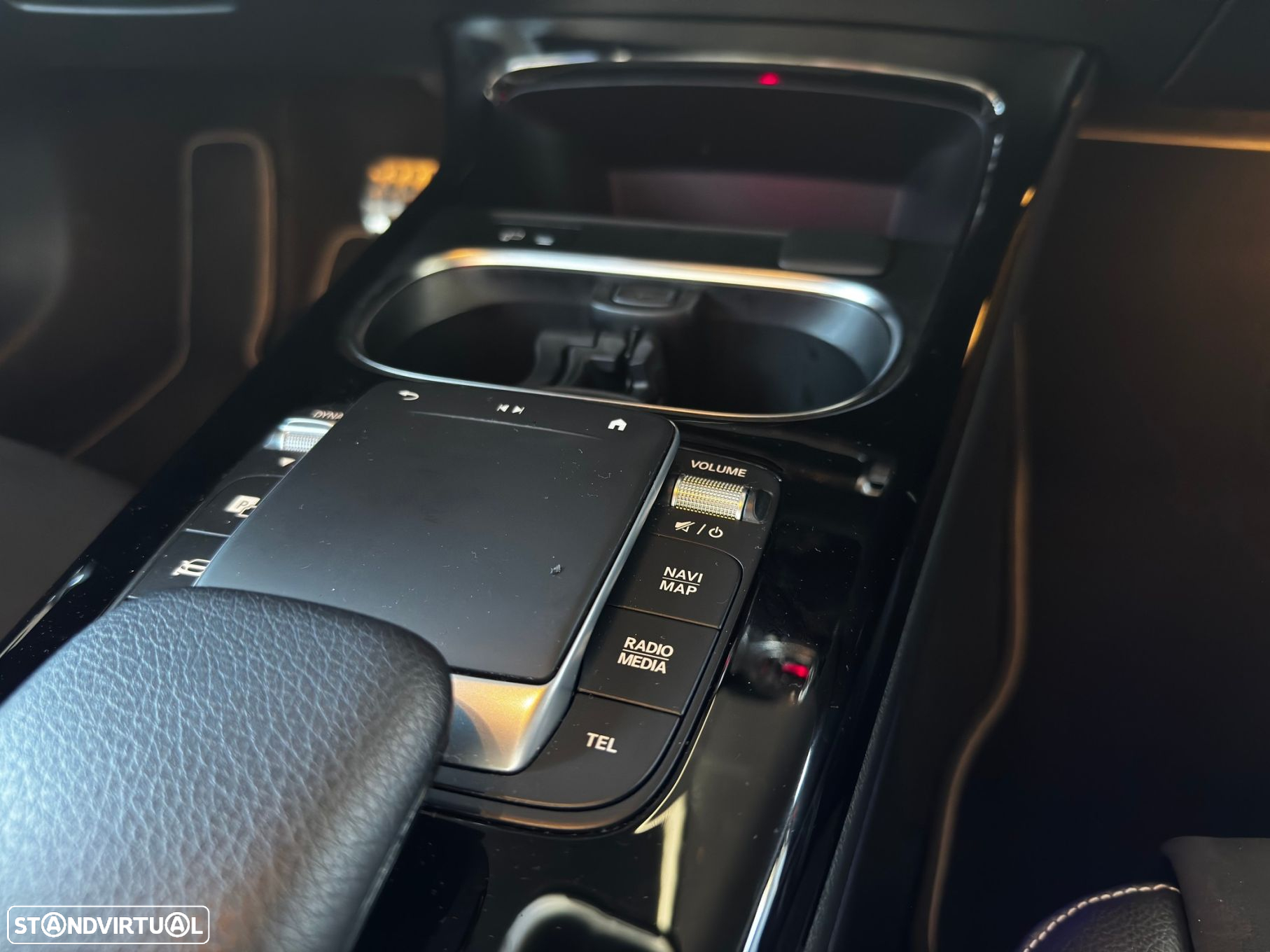 Mercedes-Benz A 250 e AMG Line - 21
