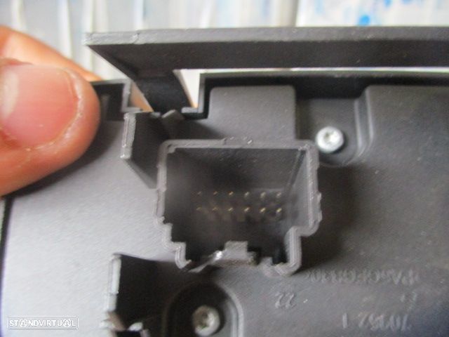 Interruptor 8A6T13A024BB FORD FIESTA 2009 1.4TDCI 70CV REGULADOR LUZES FORD FIESTA 6 FASE 1 2010 1.6TDCI 90CV 5P PRETO FORD FIESTA 4 FASE 1 2009 1.4TDCI 70CV 5P PRETO - 3