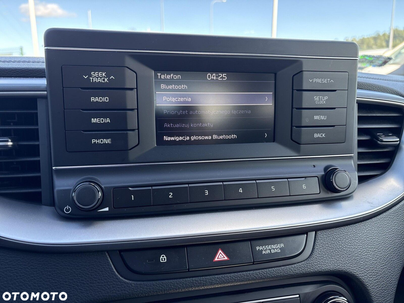 Kia Ceed - 21