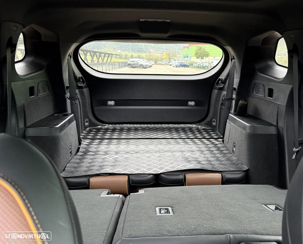 BYD Tang 86.4 kWh AWD Flagship - 10