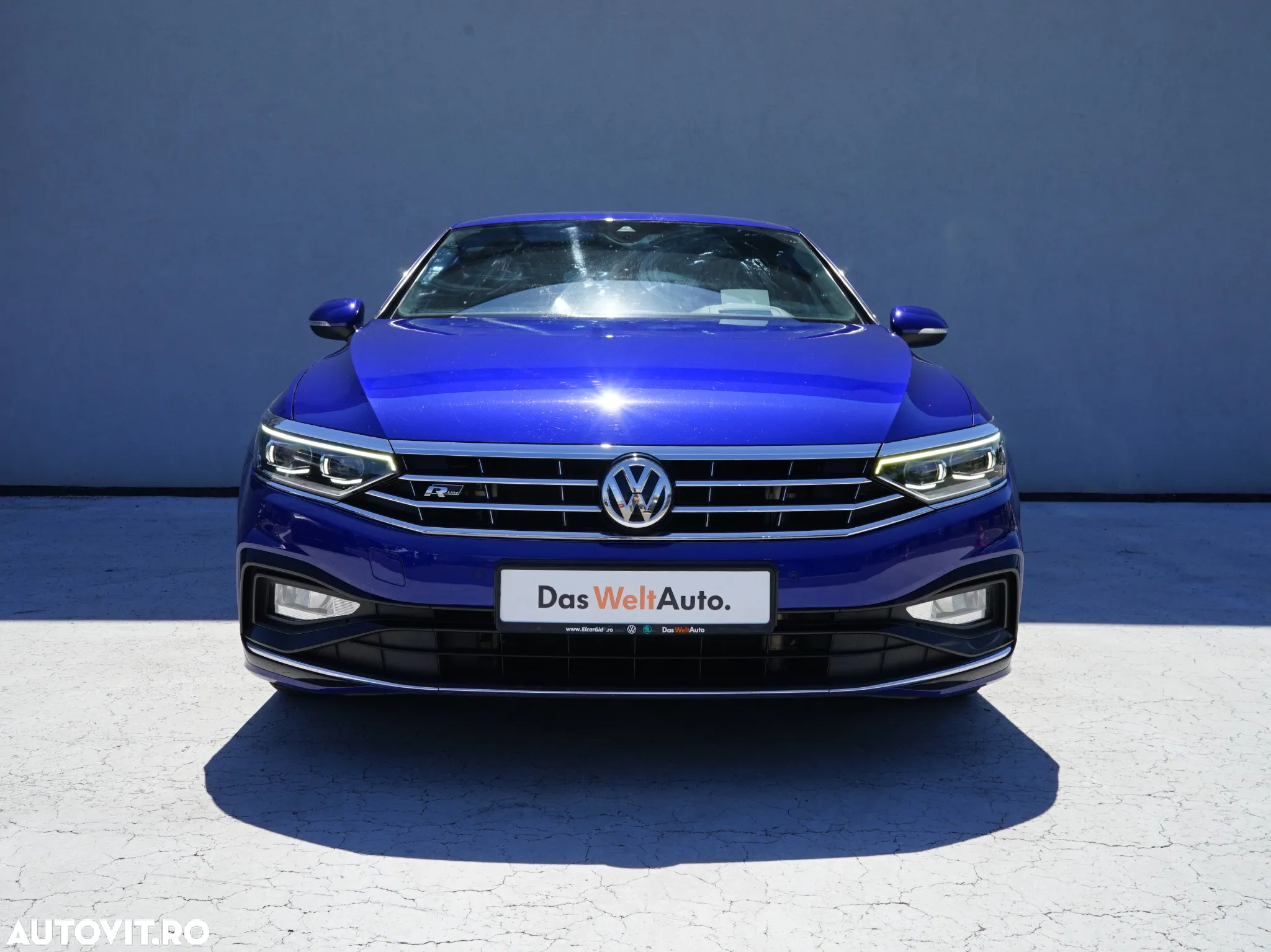 Volkswagen Passat - 9