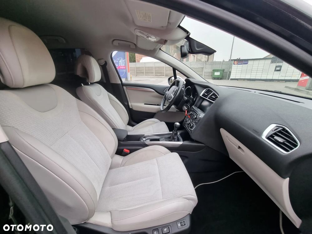 Citroën C4 1.6 VTi Exclusive - 21