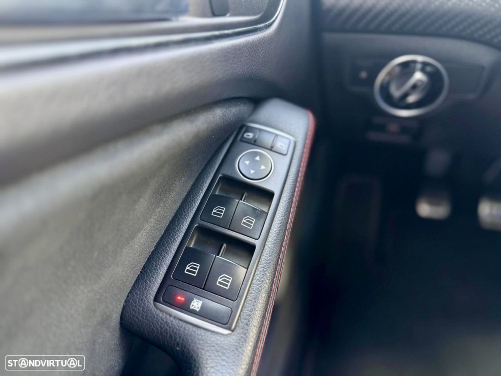 Mercedes-Benz A 180 d AMG Line - 17