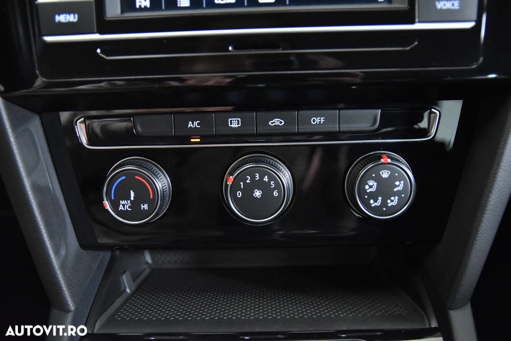 Volkswagen Passat - 17