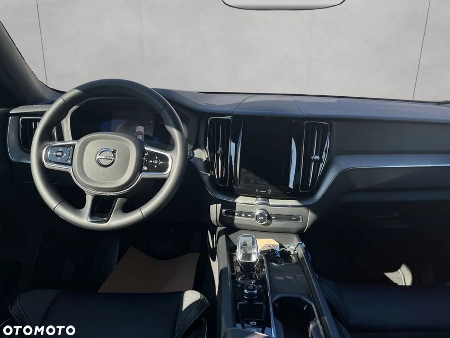 Volvo XC 60 B4 B Plus Dark - 13