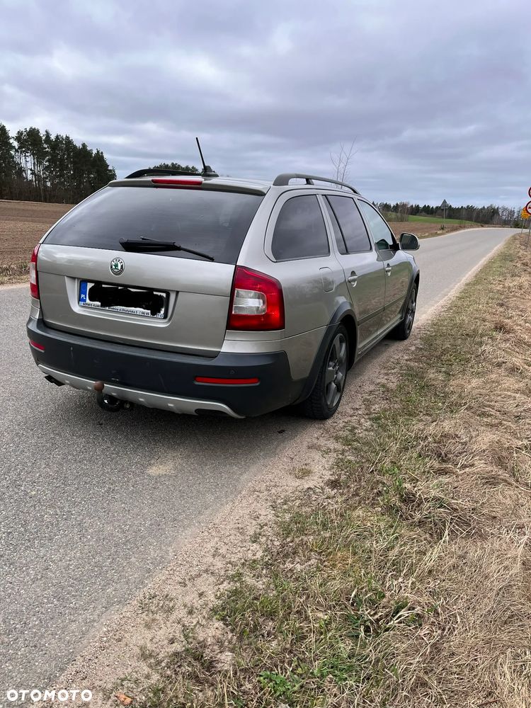 Skoda Octavia 2.0 TDI DPF 4x4 Scout - 5