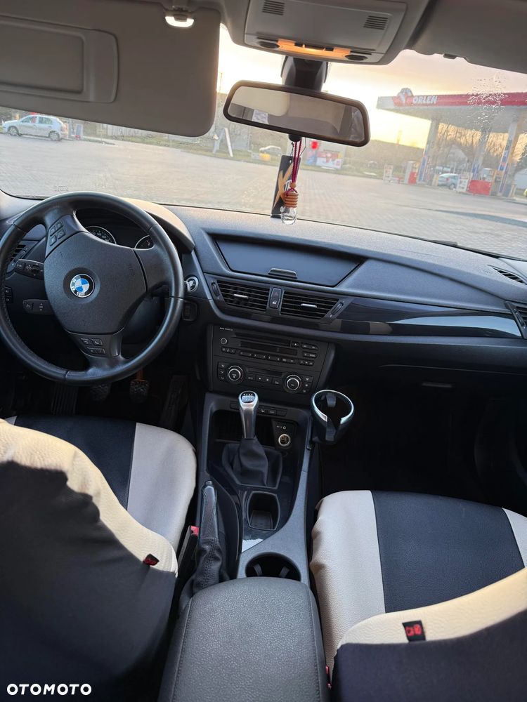 BMW X1 xDrive18d - 8