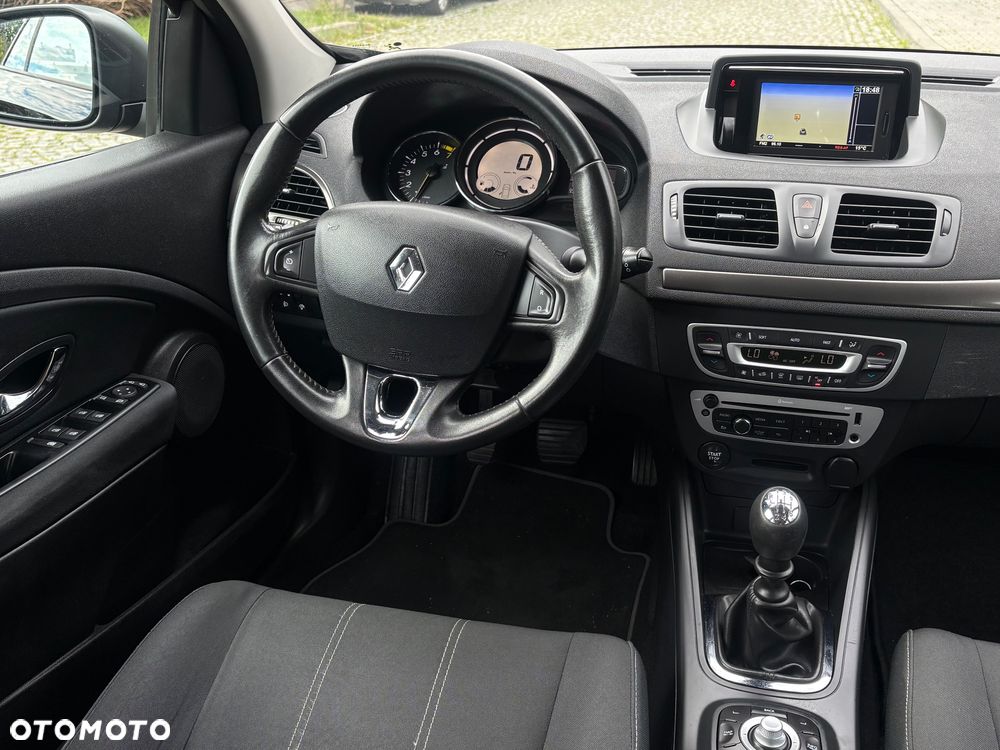 Renault Megane 1.6 16V 110 Paris Business - 13