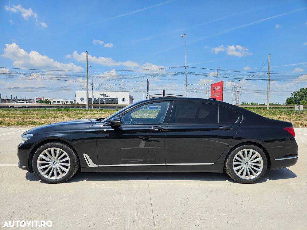 BMW Seria 7 740Li xDrive - 7