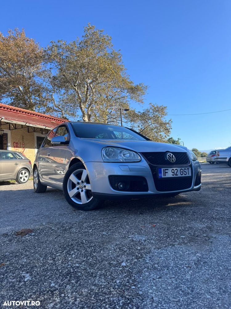 Volkswagen Golf - 2