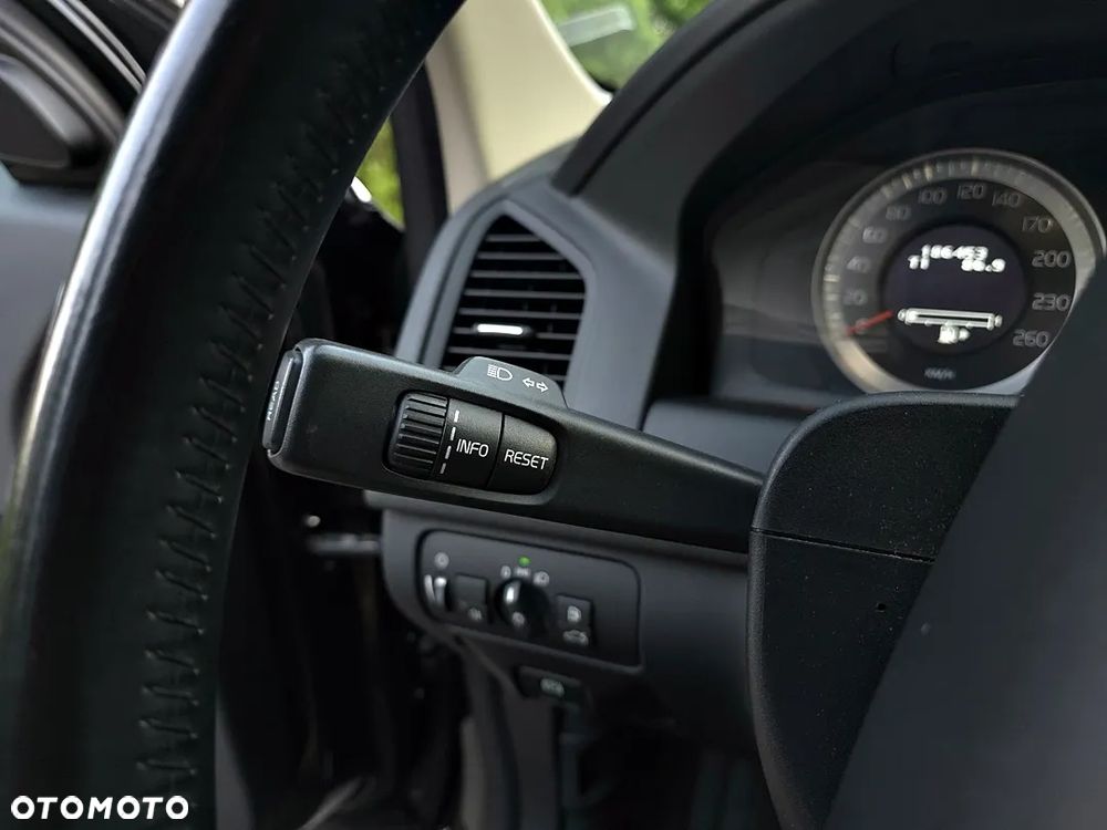 Volvo XC 60 DRIVe Momentum - 35